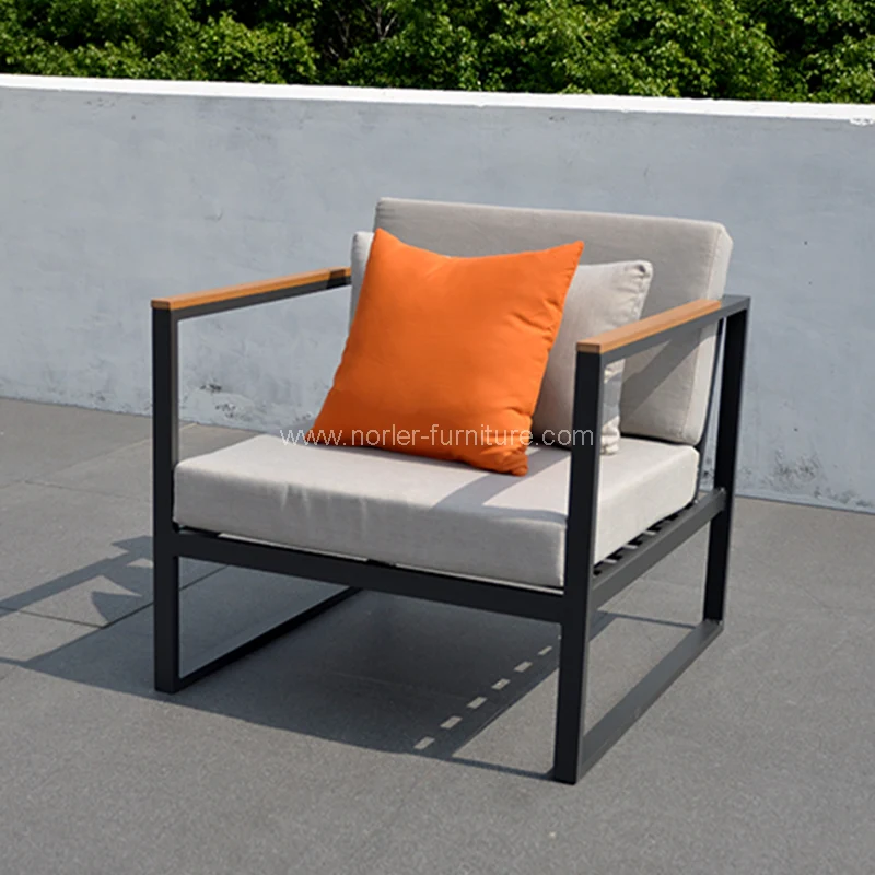 ပြင်ပလူမီနီယမ်ဘောင် Teak Woung Wood Armrest Sectional Sofa