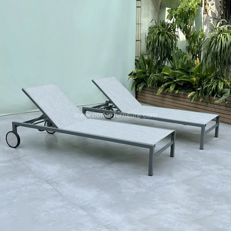 Wheels Sun Lounger နှင့်အတူပြင်ပအလူမီနီယံဘောင်