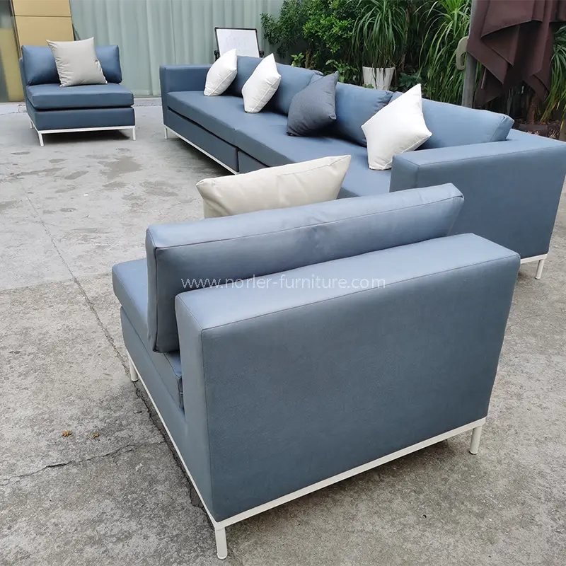 Outdoor Waterproof အပြာရောင်သားရေလူမီနီယမ်အလွိုင်းအယ်ှဒွန်ရှေ့သို့ sofa